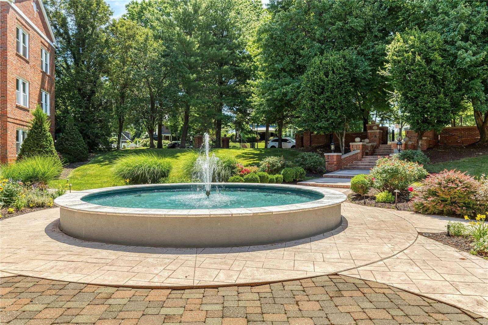 Oryan Place - Condo - Residential