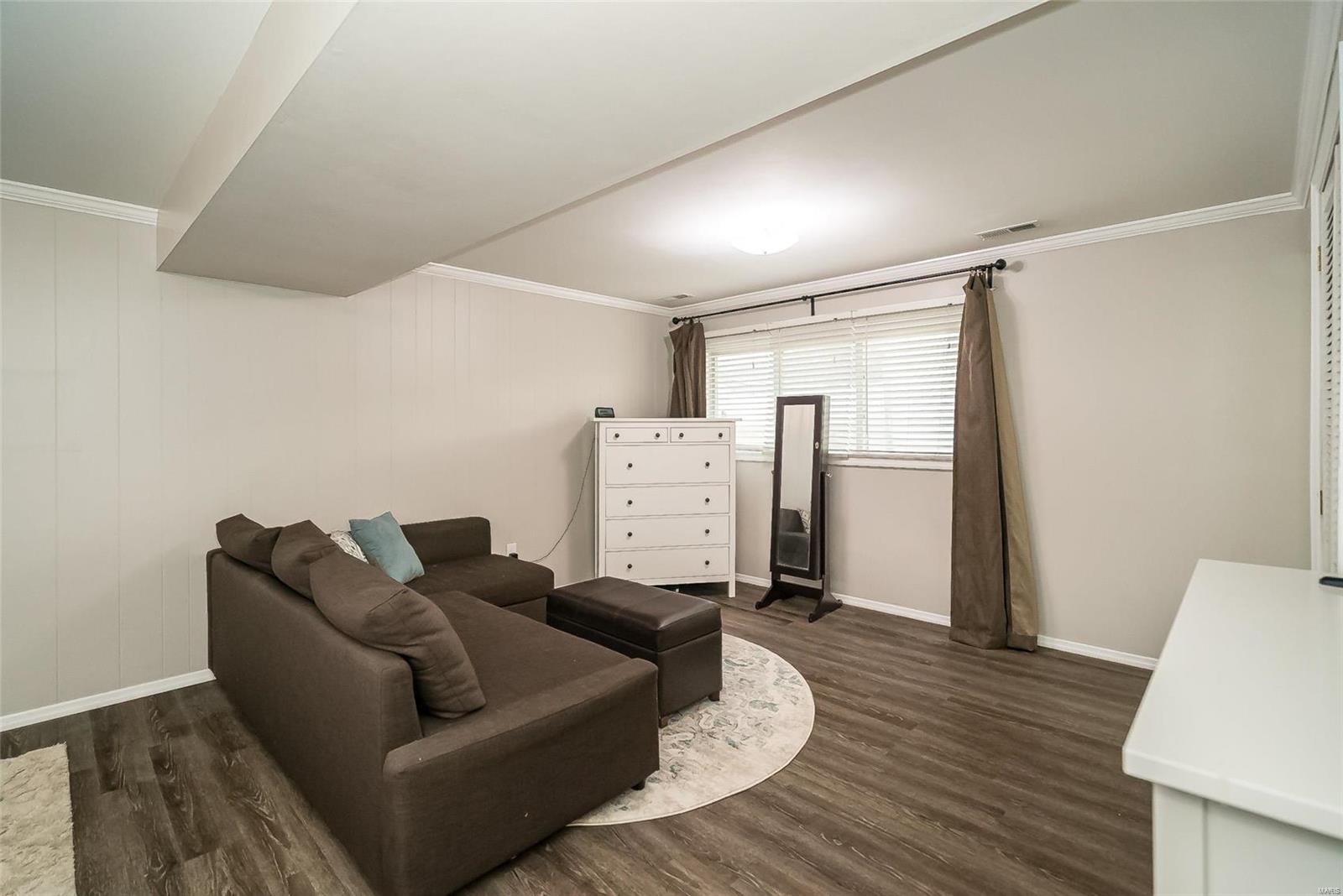 Westglen Estates 5 - Residential