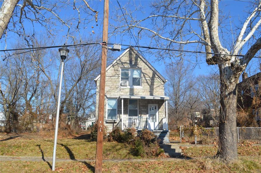 Investor special in University City would make a great rental and just needs some TLC. Property sold as-is with seller providing no warranties, disclosures or inspections. Please use SPECIAL SALES CONTRACT.