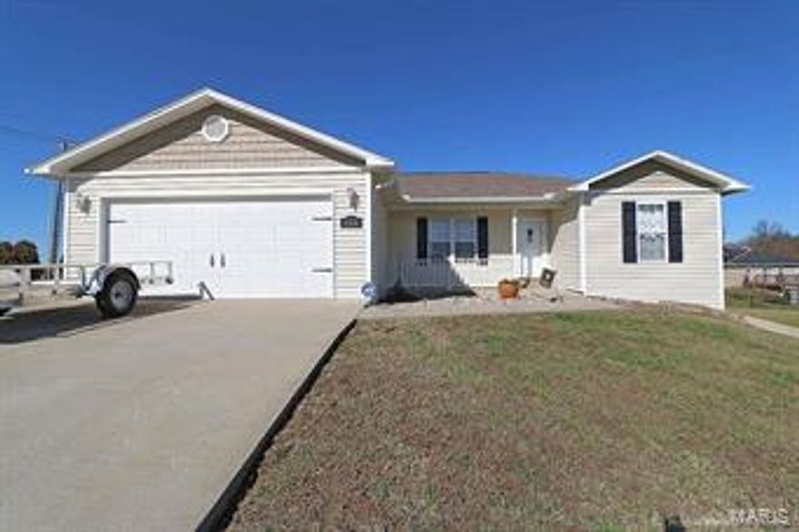 This immaculate and gorgeous home is located in Hawks Landing. This convenient location is right between Cape and Jackson. The moment you walk through the door, you feel the warmth and coziness. It offers an open concept. split floor plan. hardwood floors, corner lot, mostly finished sidewalk out basement...the list goes on and on! Affordable and well maintained. House will sell quickly so make your appointment today!