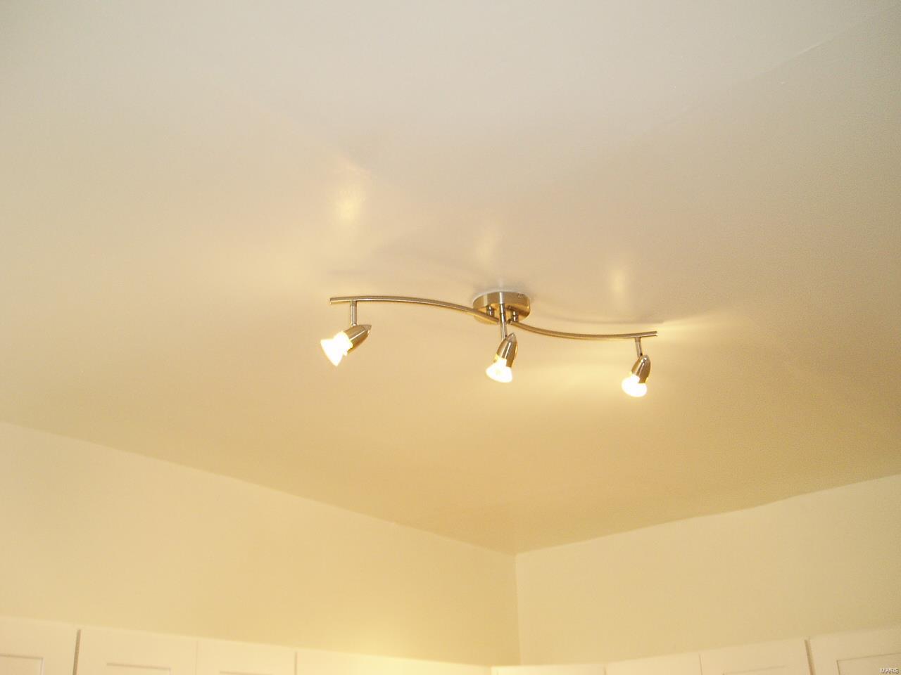 St. Louis Commons add - Residential