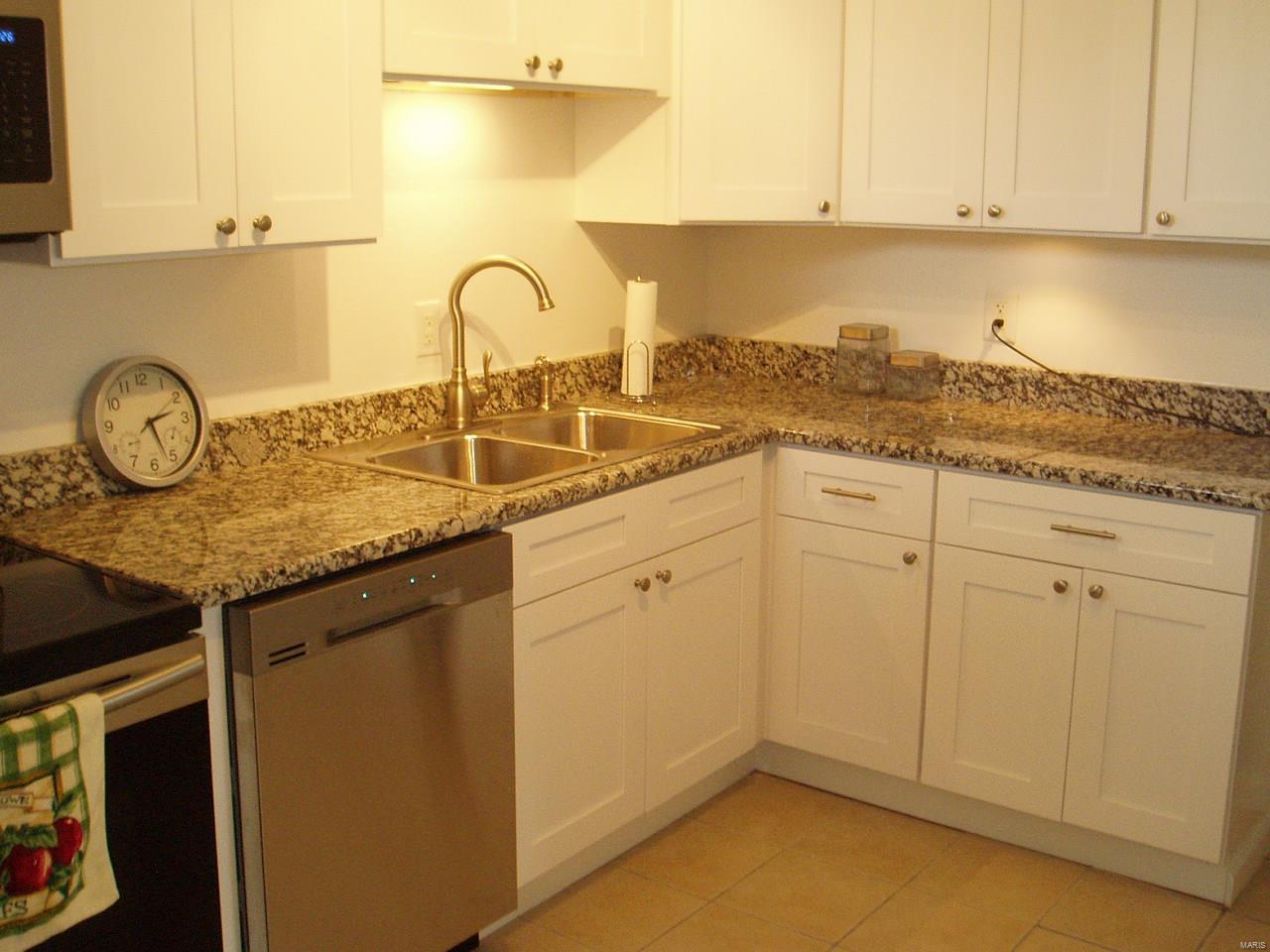 St. Louis Commons add - Residential