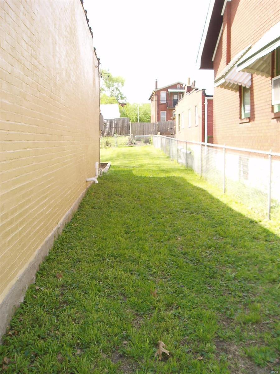 St. Louis Commons add - Residential