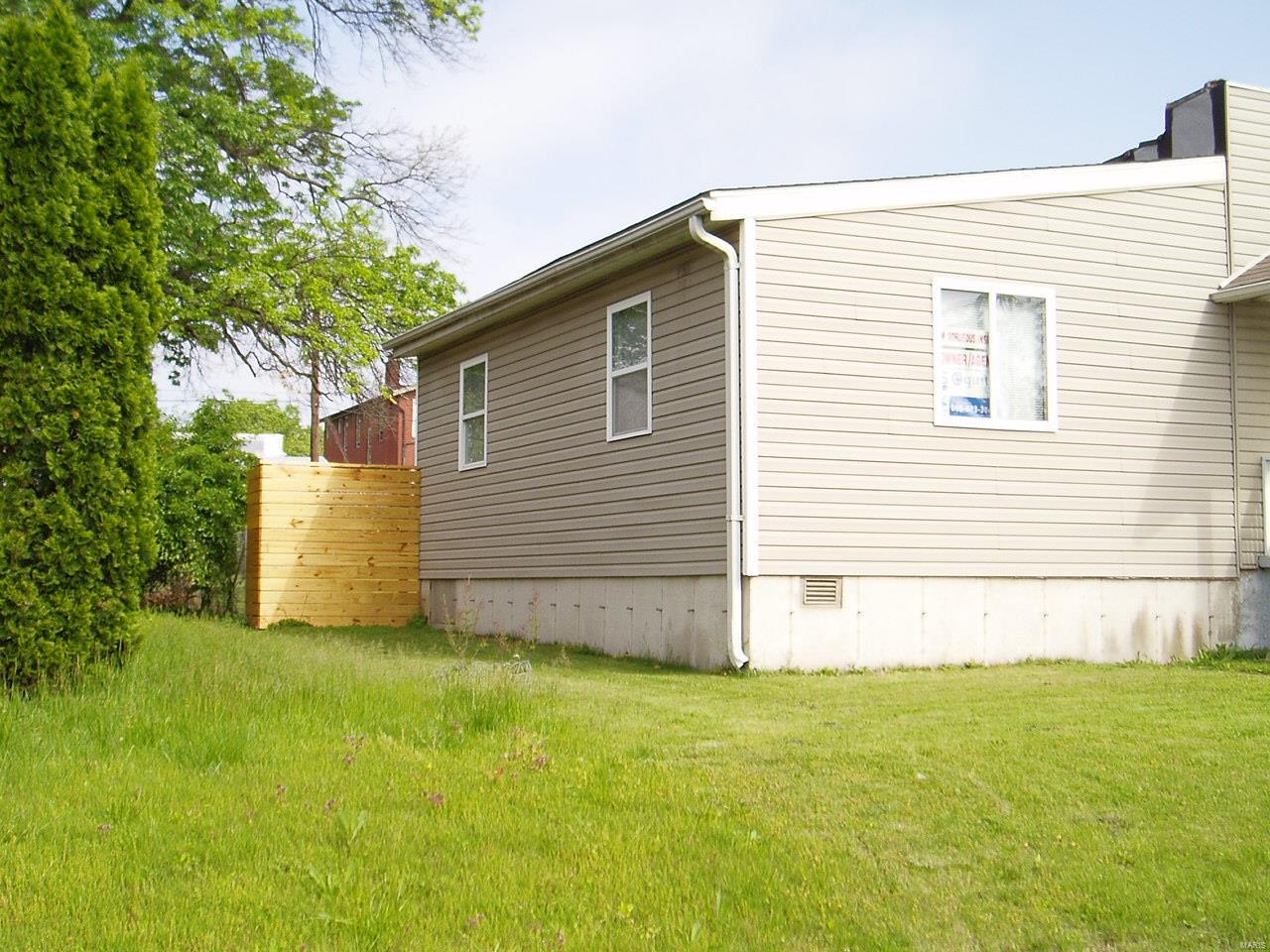 St. Louis Commons add - Residential