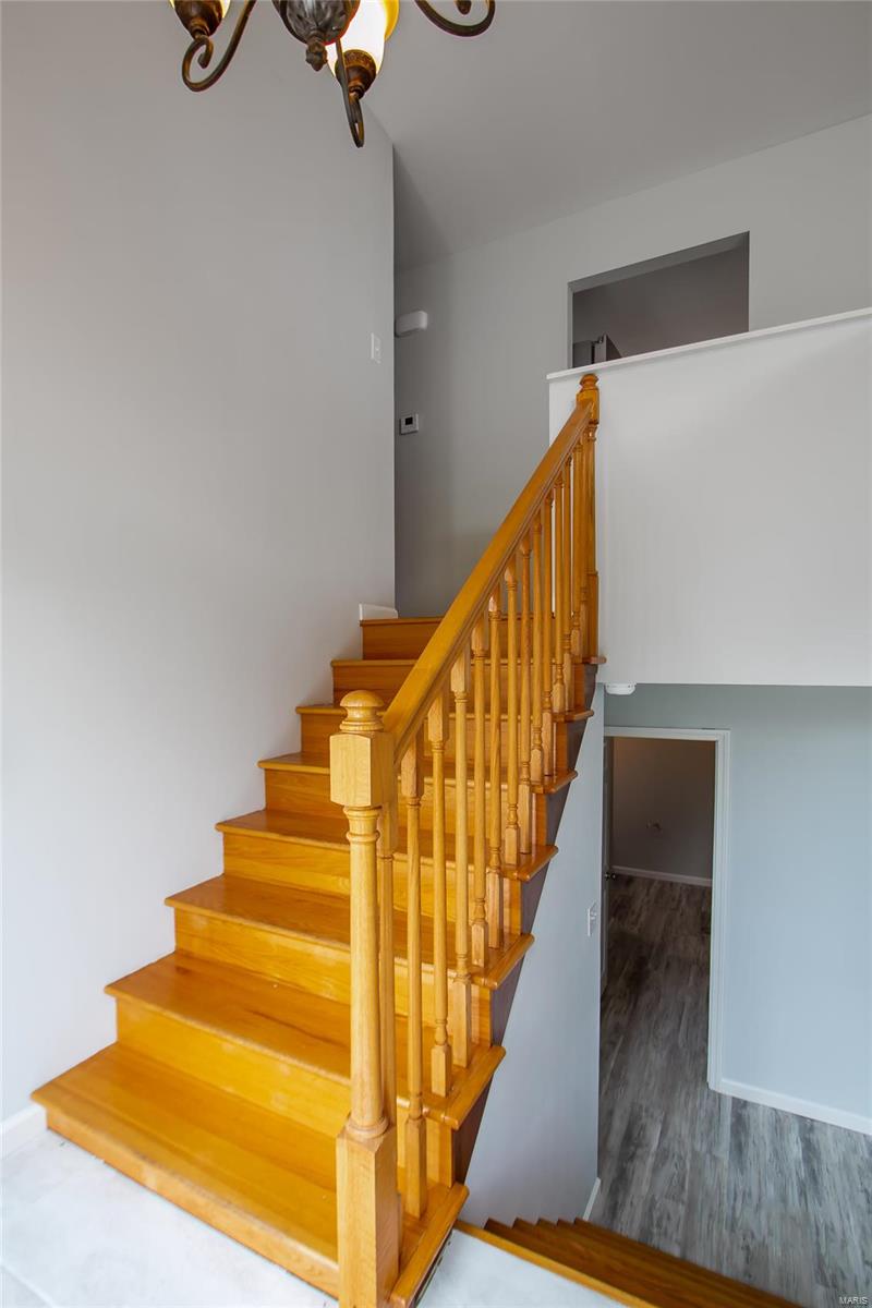 Elmwood Manor #8 - Residential