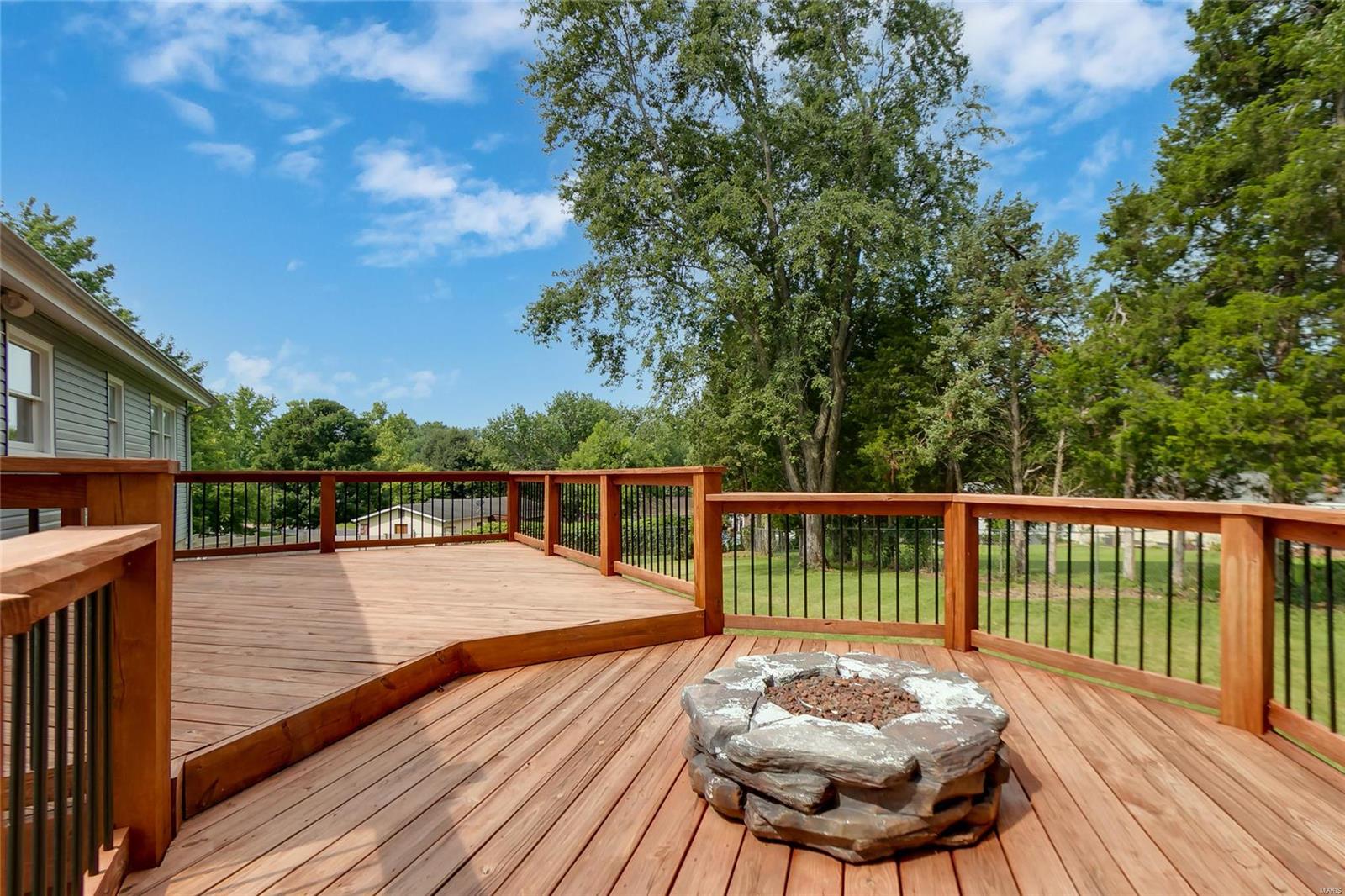 Elmwood Manor #8 - Residential