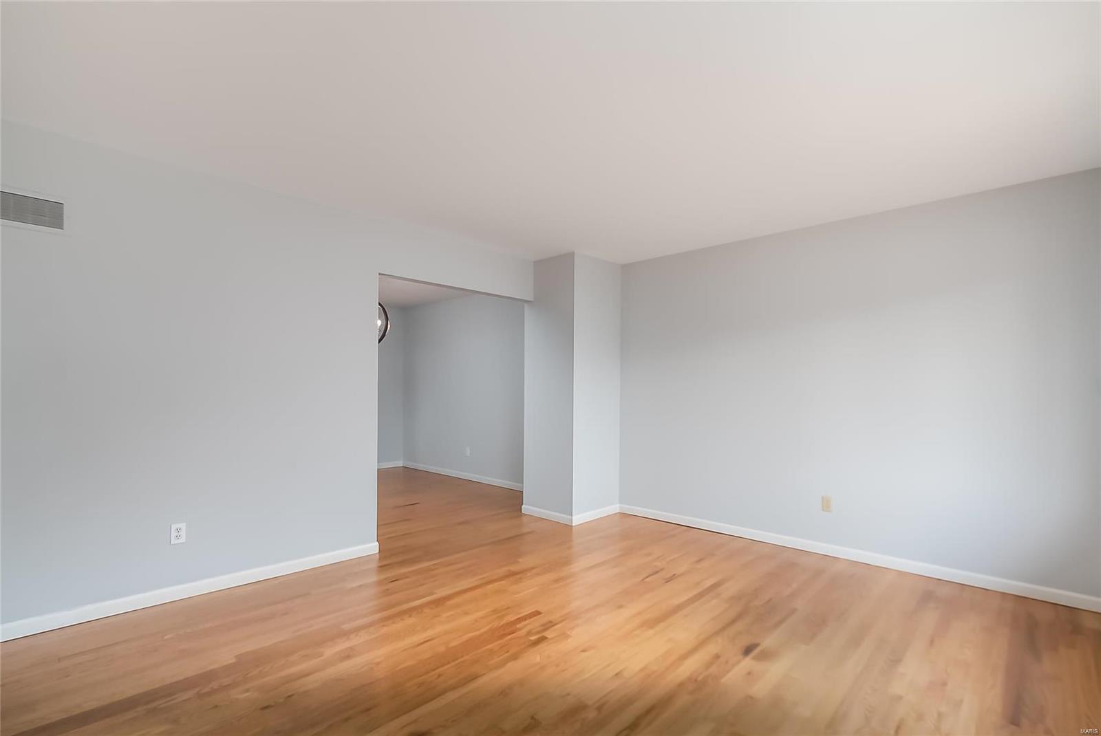 Elmwood Manor #8 - Residential