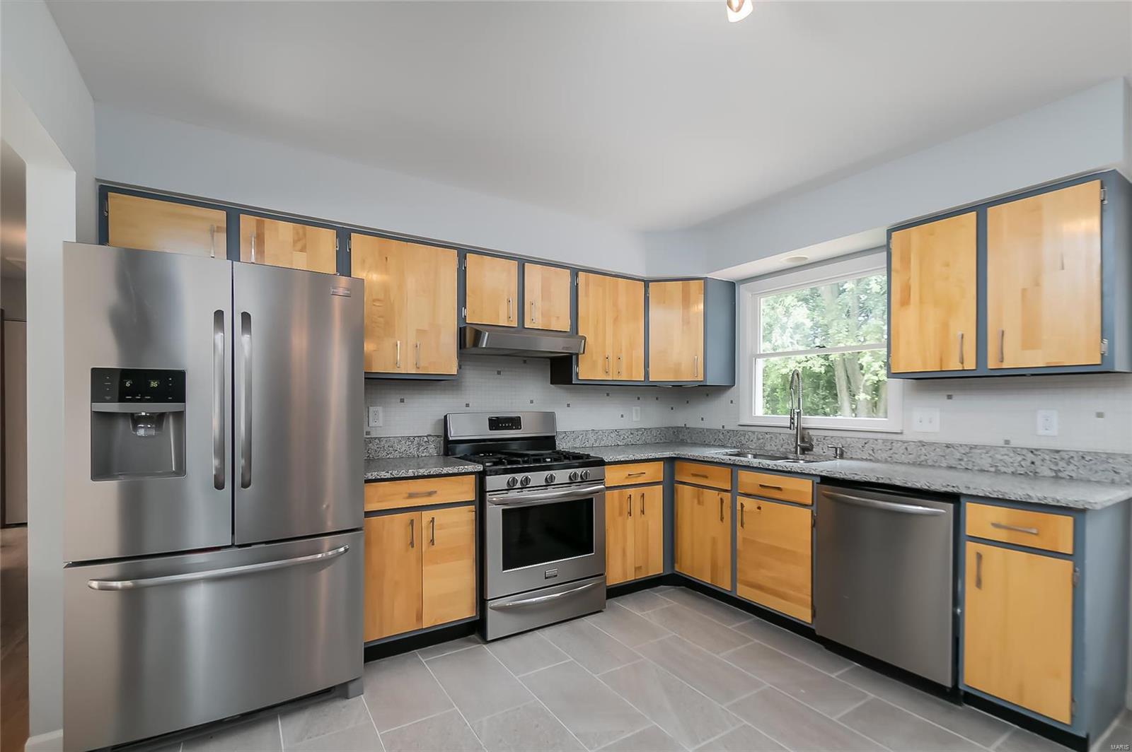 Elmwood Manor #8 - Residential