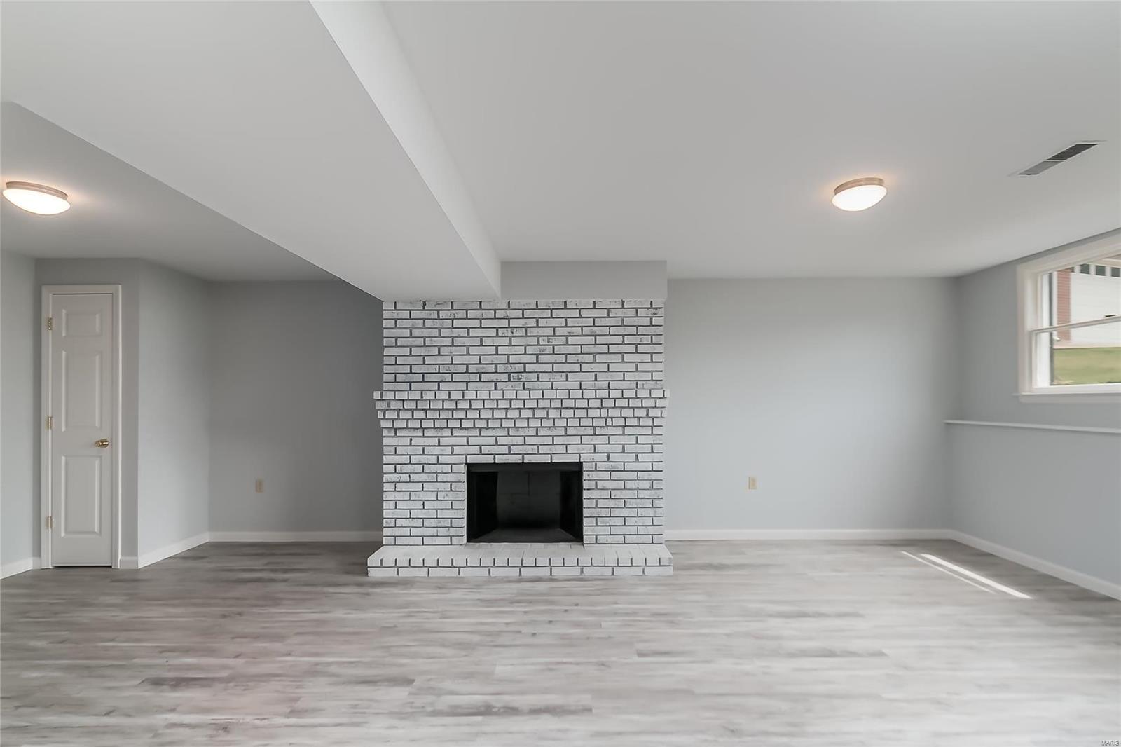 Elmwood Manor #8 - Residential