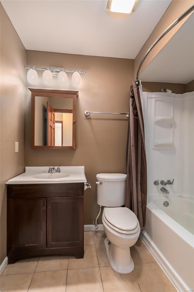 Elmwood Manor #8 - Residential