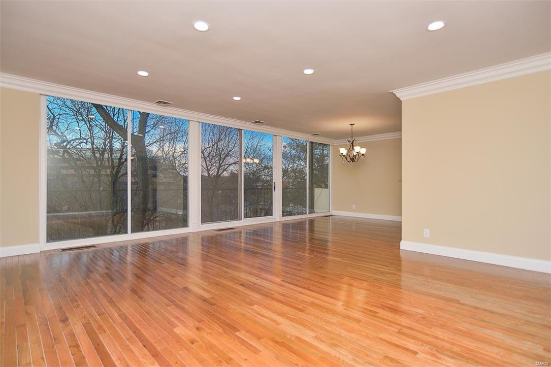 Cavalier Condo The - Residential