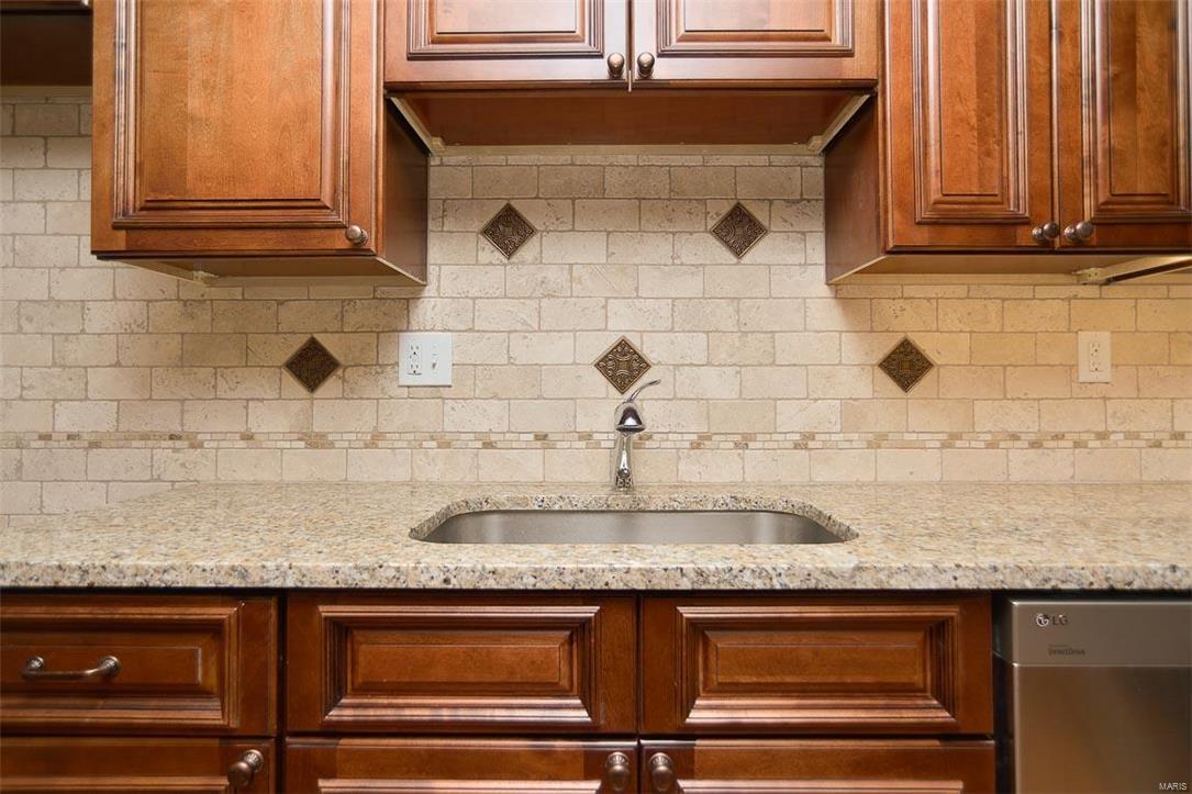Cavalier Condo The - Residential