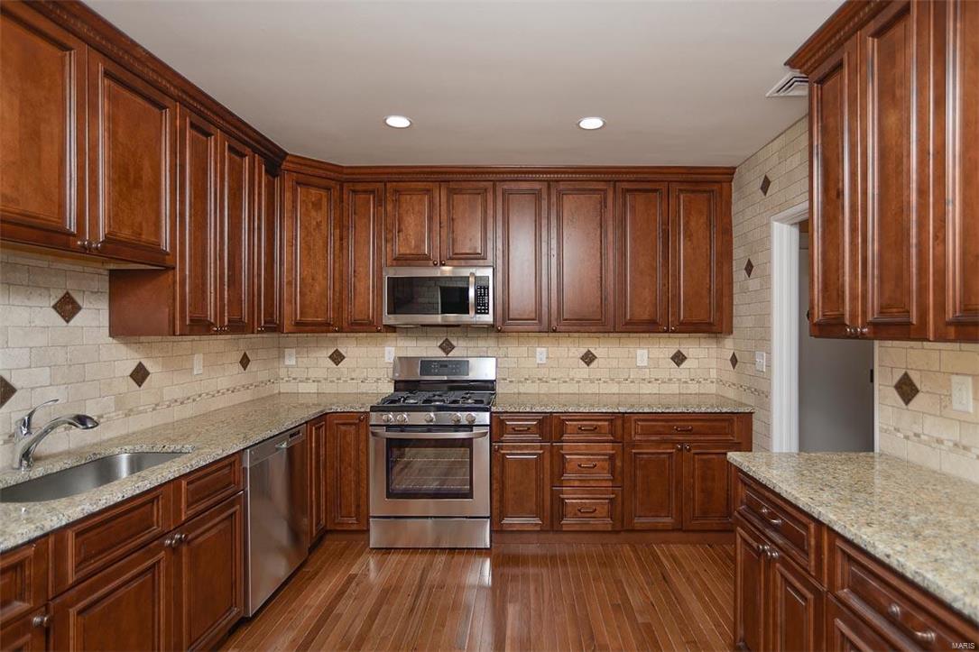 Cavalier Condo The - Residential