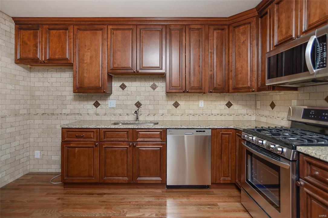 Cavalier Condo The - Residential