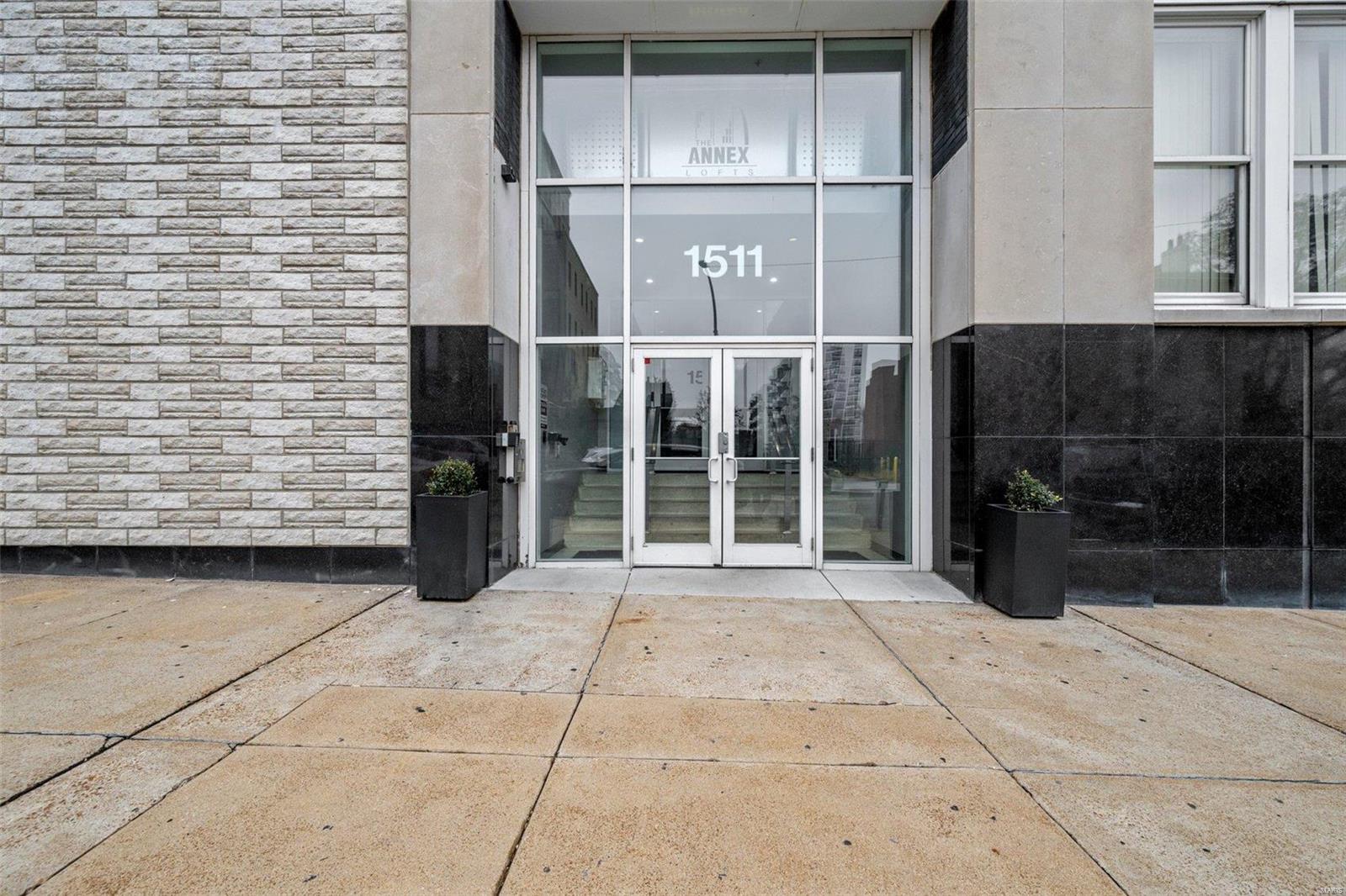 1511 Locust Street 101