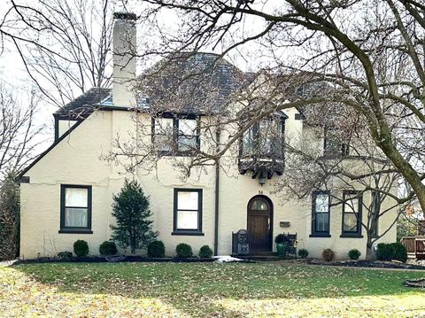 54 Claverach Drive St Louis MO 63105