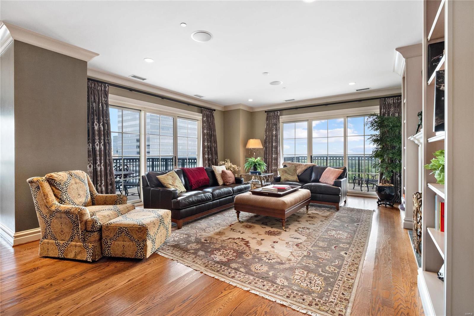 Plaza In Clayton The - Residential