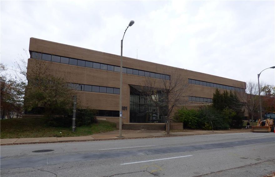 $ 2,750,000
 
  
  
  
901 North 10th Street is a 73,950 Square Foot Office Building located in the City of St. Louis’ Central Business District.

The 3-story building features an underground parking garage for 18-20 parking spaces, the building is elevator served and has two large atriums at the front and rear of the property.

The building was built in 1984 and sits on 1.17 Acres.

This property represents a value-add opportunity for a new owner to acquire the property well-below replacement value and gradually lease the vacant space for $8-10/S.F.

The property is ideally located in walking distance to the Convention Center, Lumiere Casino and Four Seasons Hotel along with all other amenities that downtown St. Louis has to offer. Location: Downtown
