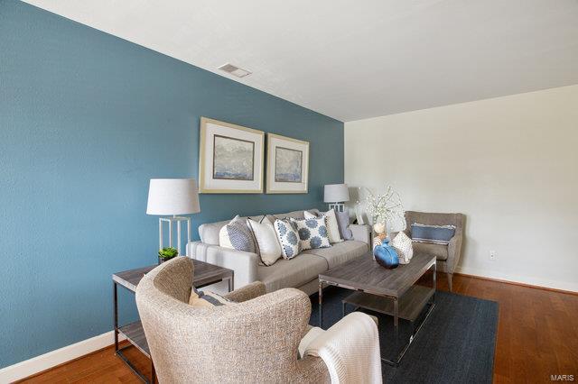 Pershing Ave Condo - Residential