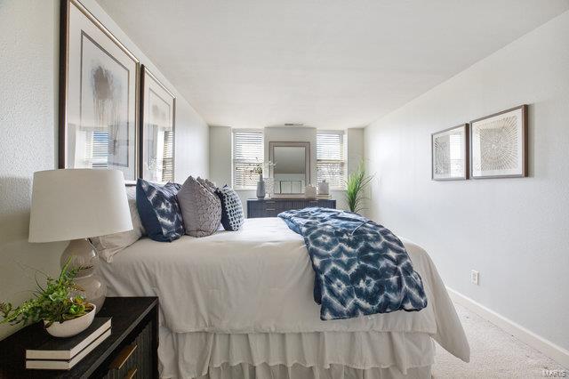 Pershing Ave Condo - Residential