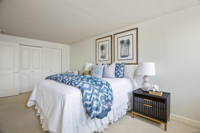 Pershing Ave Condo - Residential