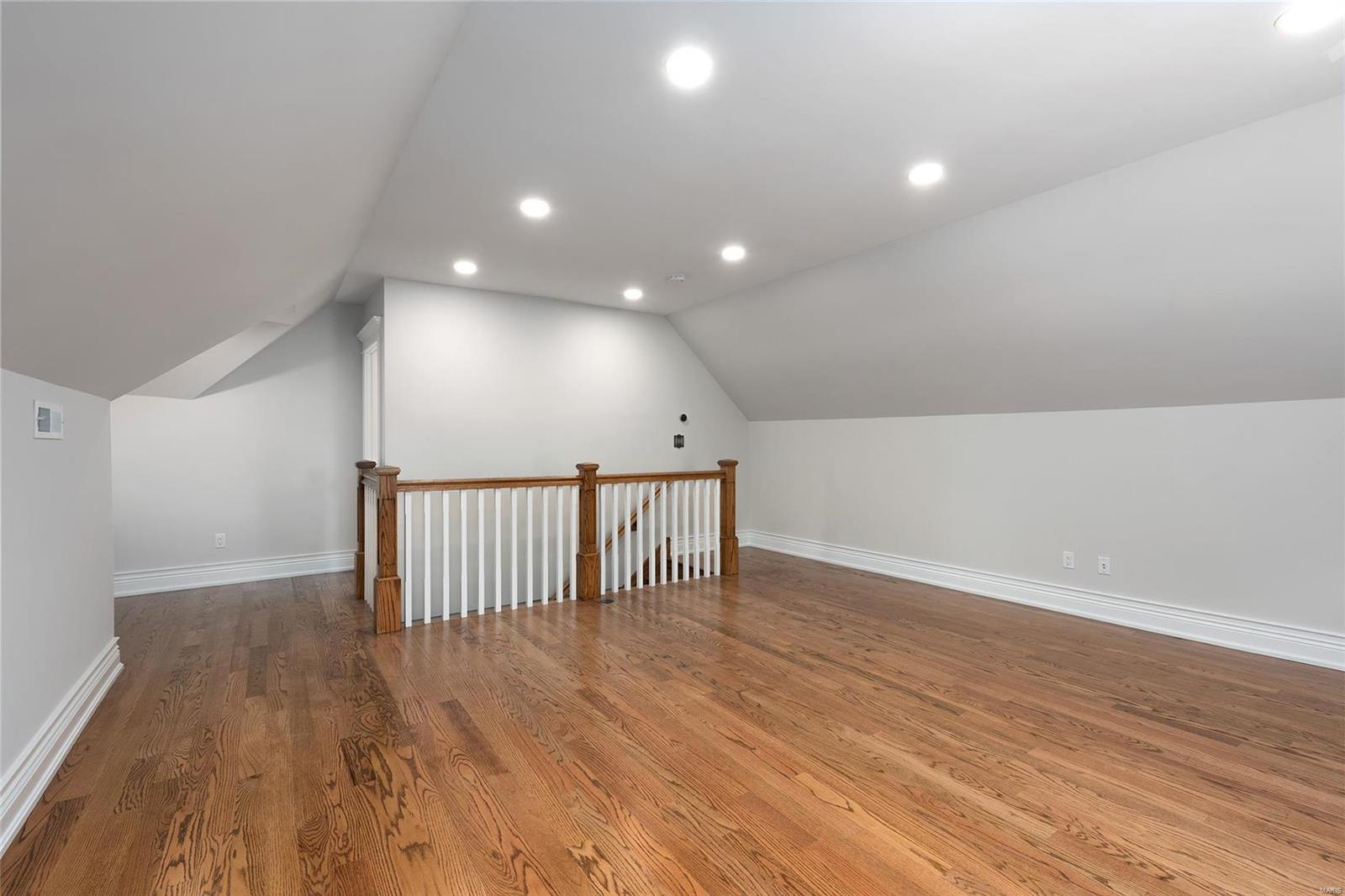 Wydown Forest - Residential