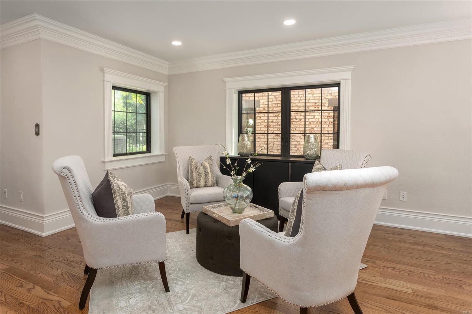 Wydown Forest - Residential