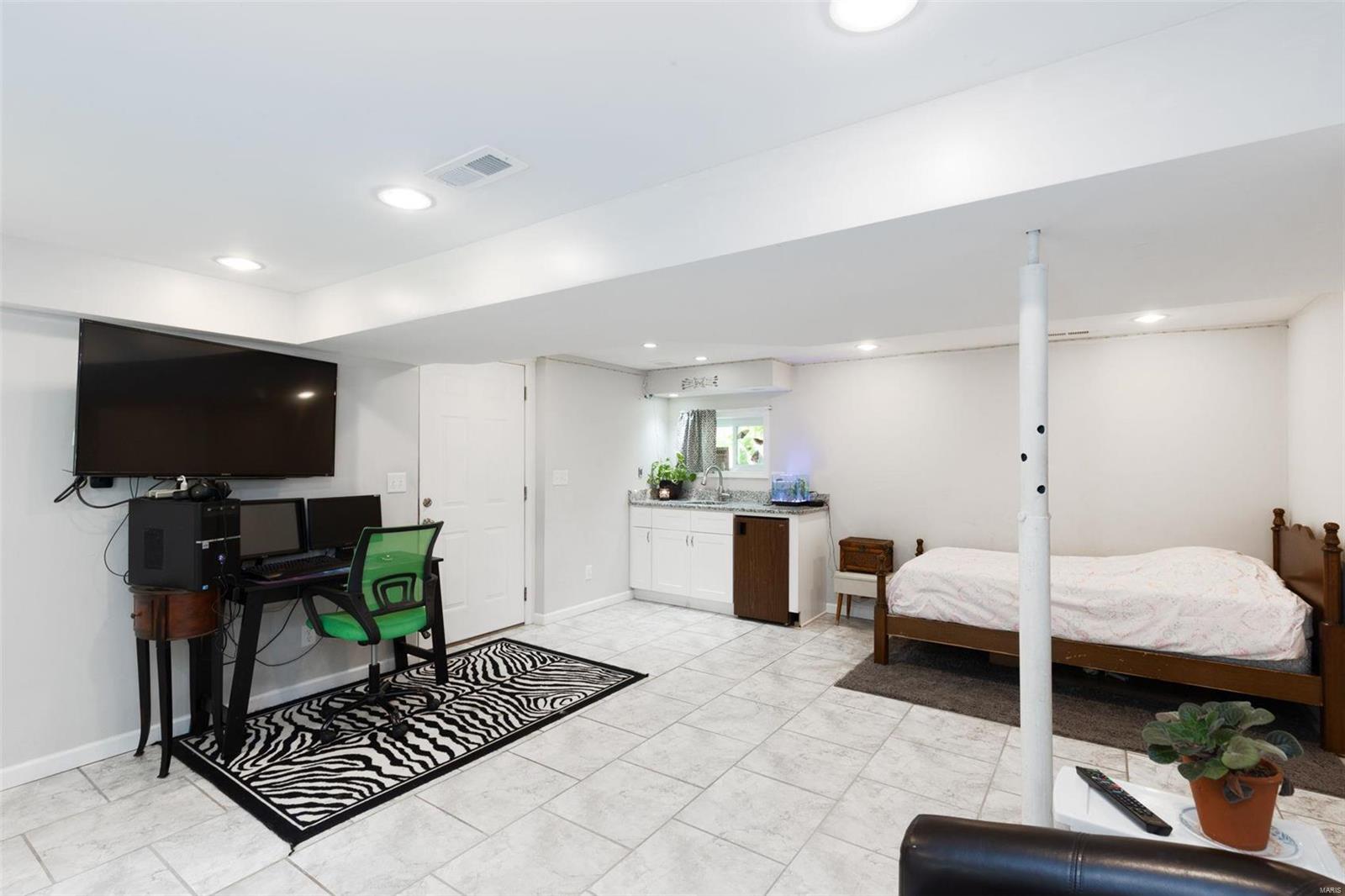 Feeler Heights - Residential