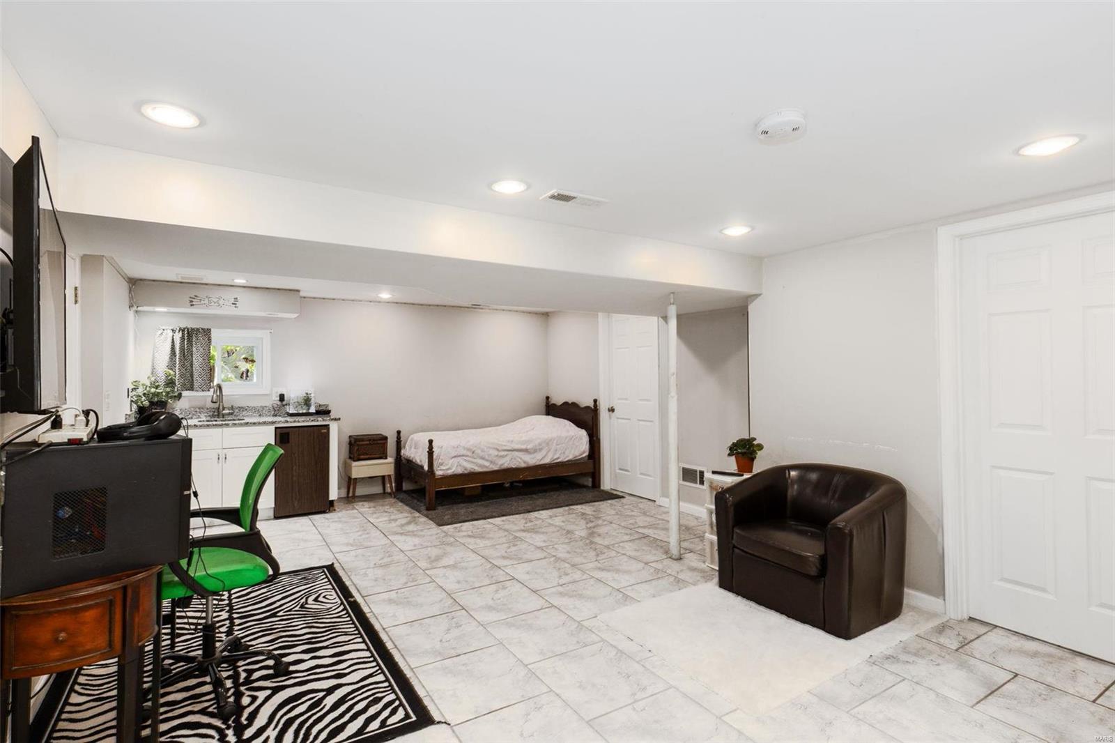 Feeler Heights - Residential