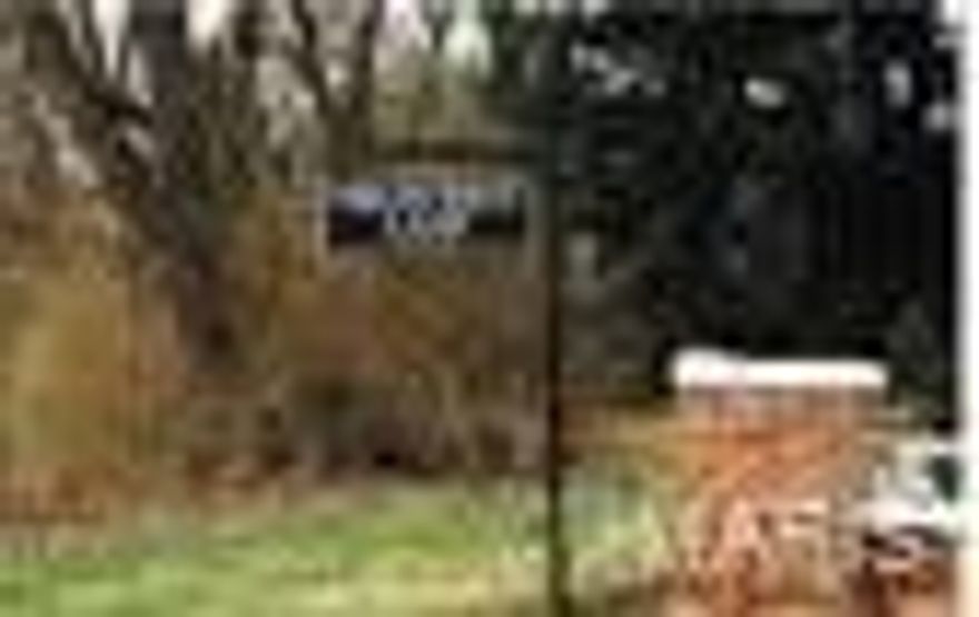 Teardown Lot in the Heart of Ladue!  Level .34-acre site.  Opportunity to custom build in Ladue Schools.  One of 9 new homes coming soon in small private Fieldcrest cul-de-sac neighborhood.  Walking distance to Conway Elementary School, Ladue Middle School, and Ladue Horton Watkins High School.  Super Value!