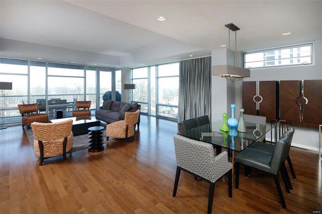 4545 Lindell Condo - Residential