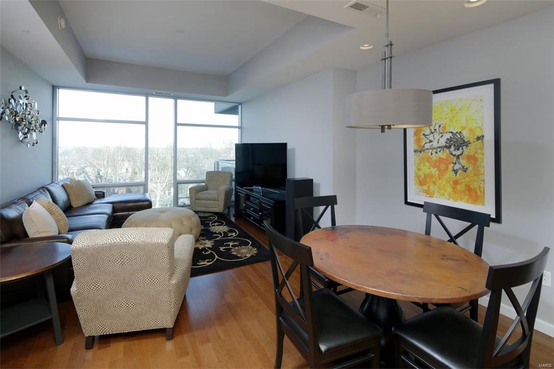 4545 Lindell Condo - Residential