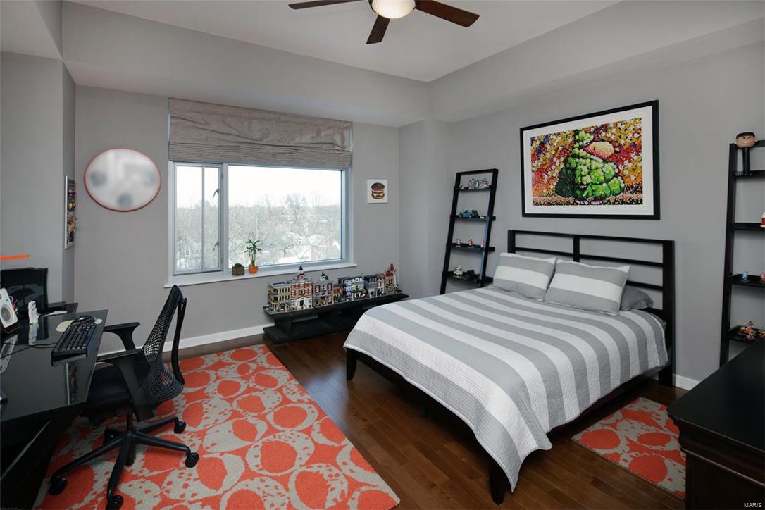 4545 Lindell Condo - Residential