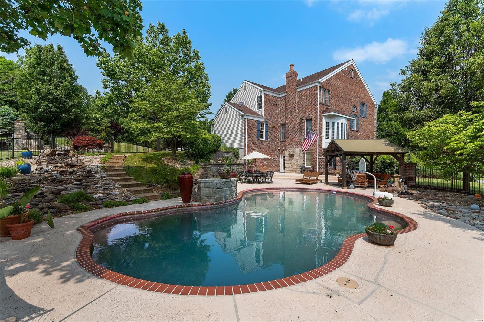 Three Sisters Farm 1 - Residential