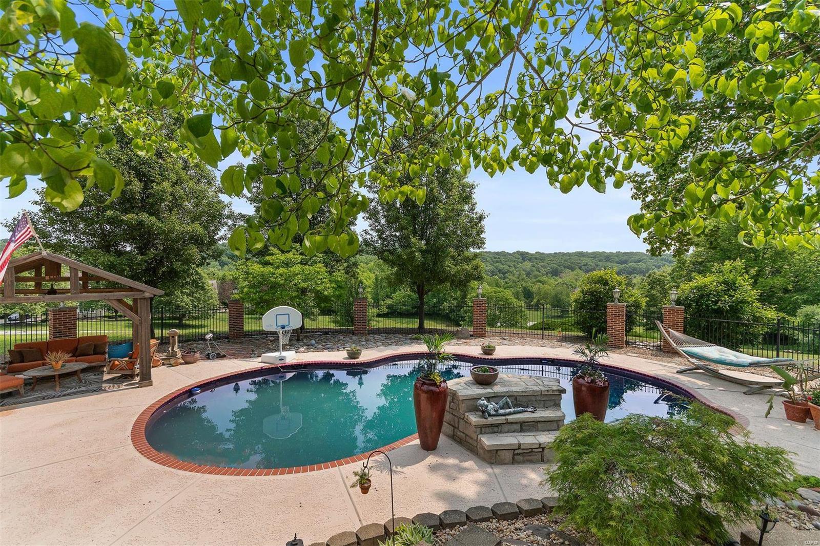 Three Sisters Farm 1 - Residential