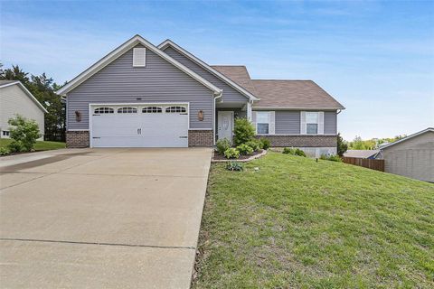 Photo of 1006 Wrigley Circle, Warrenton, MO 63383 (MLS # 23024115)