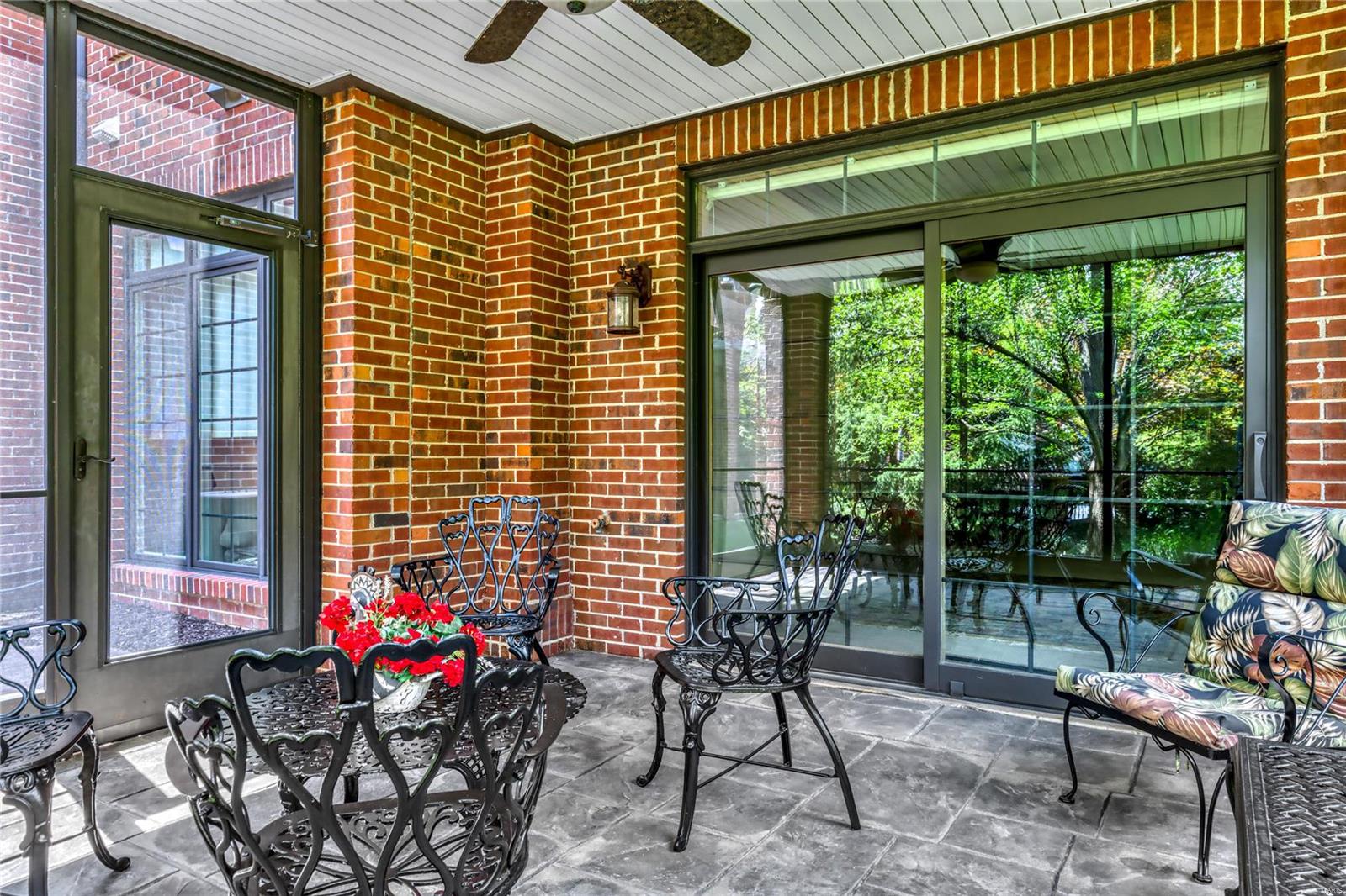 August Hill On Conway One - Residential