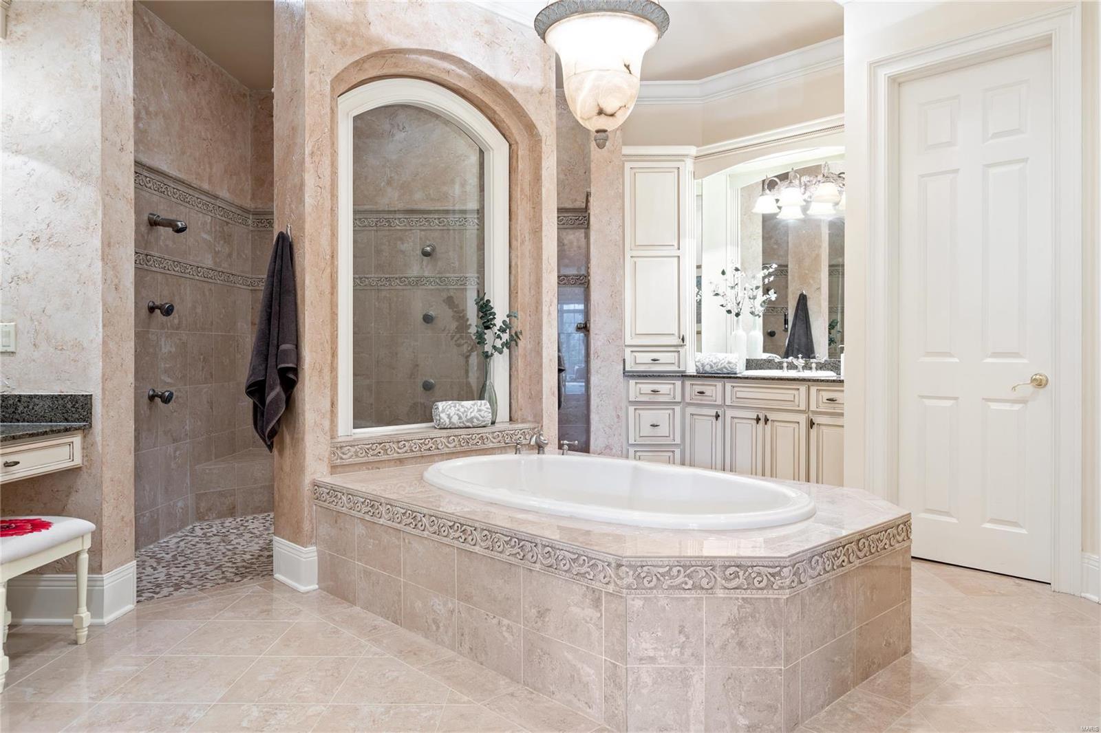 August Hill On Conway One - Residential