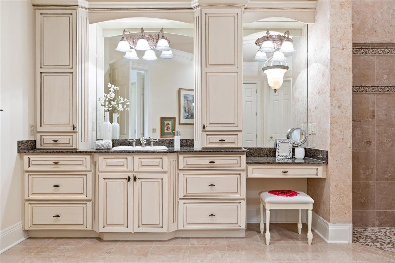 August Hill On Conway One - Residential