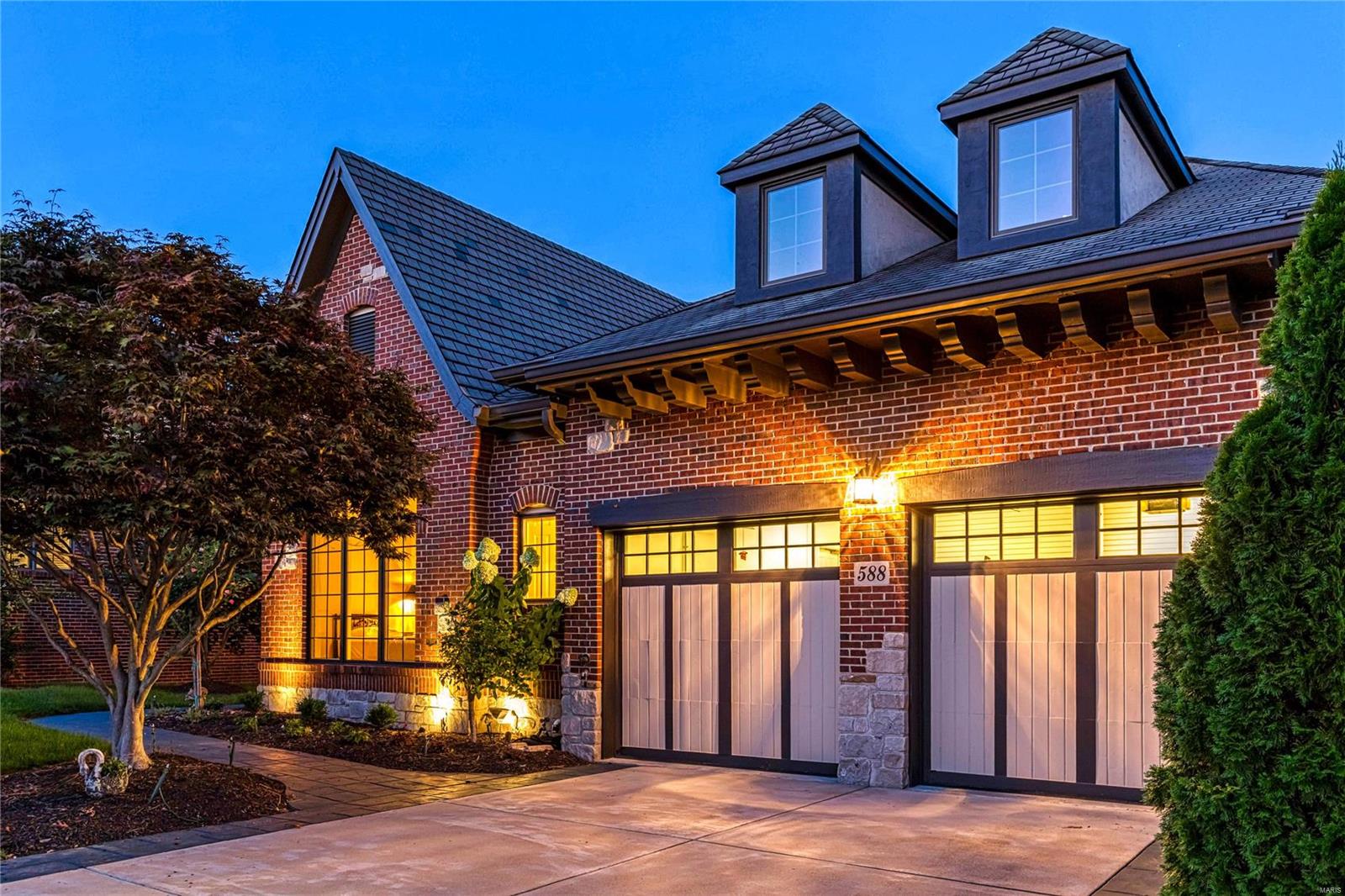 August Hill On Conway One - Residential