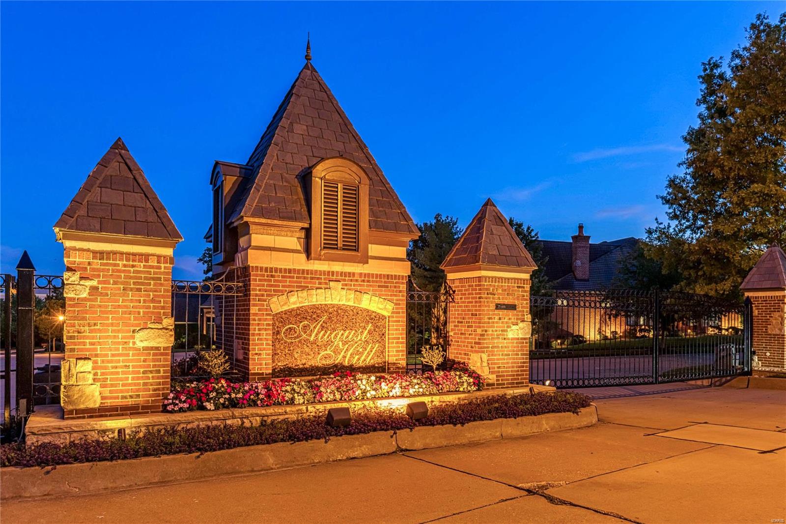 August Hill On Conway One - Residential