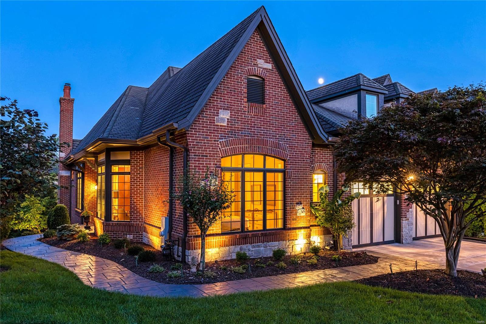 August Hill On Conway One - Residential