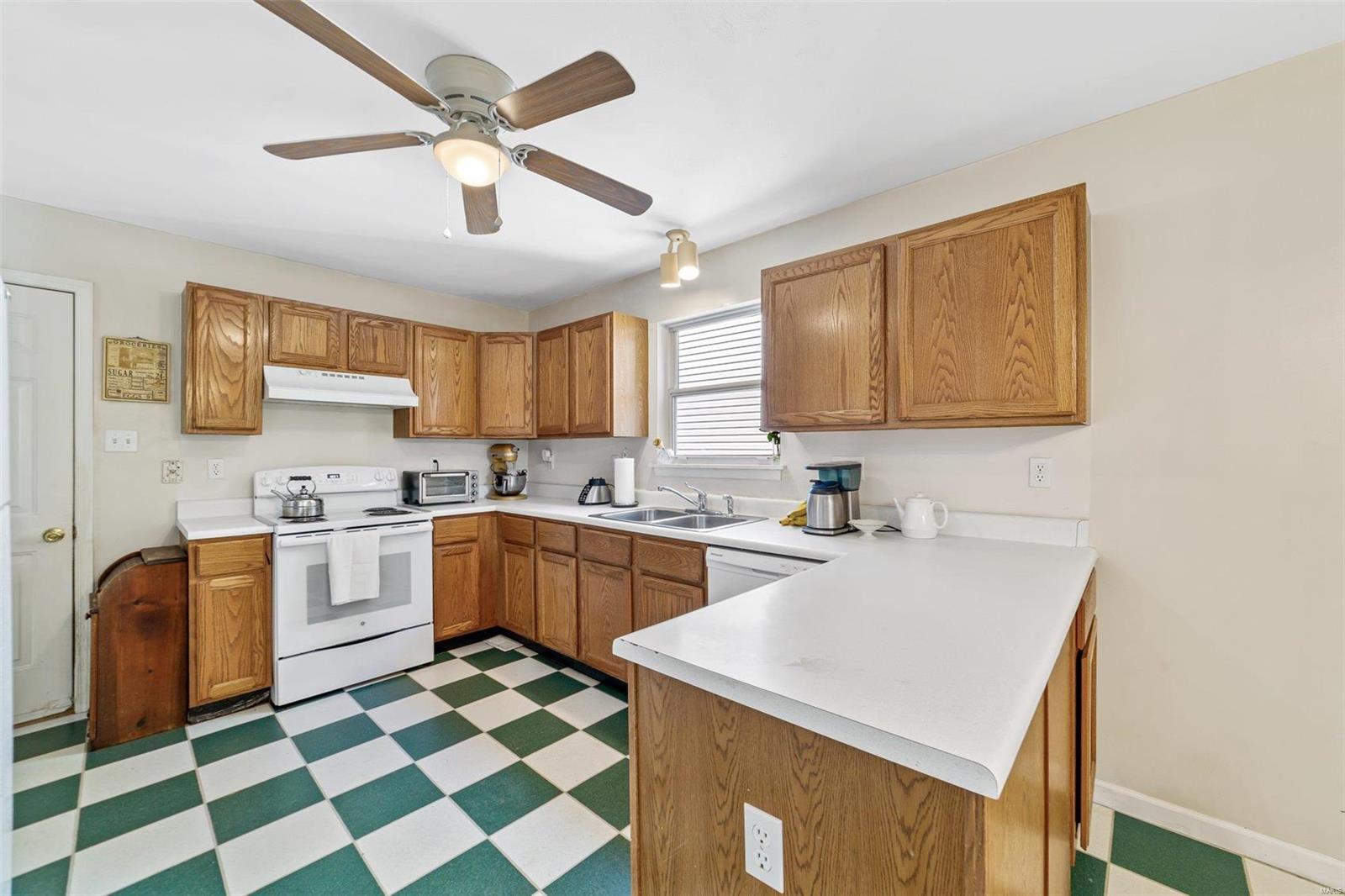 Ridges Of Oakwood Farms Second Add - Residential