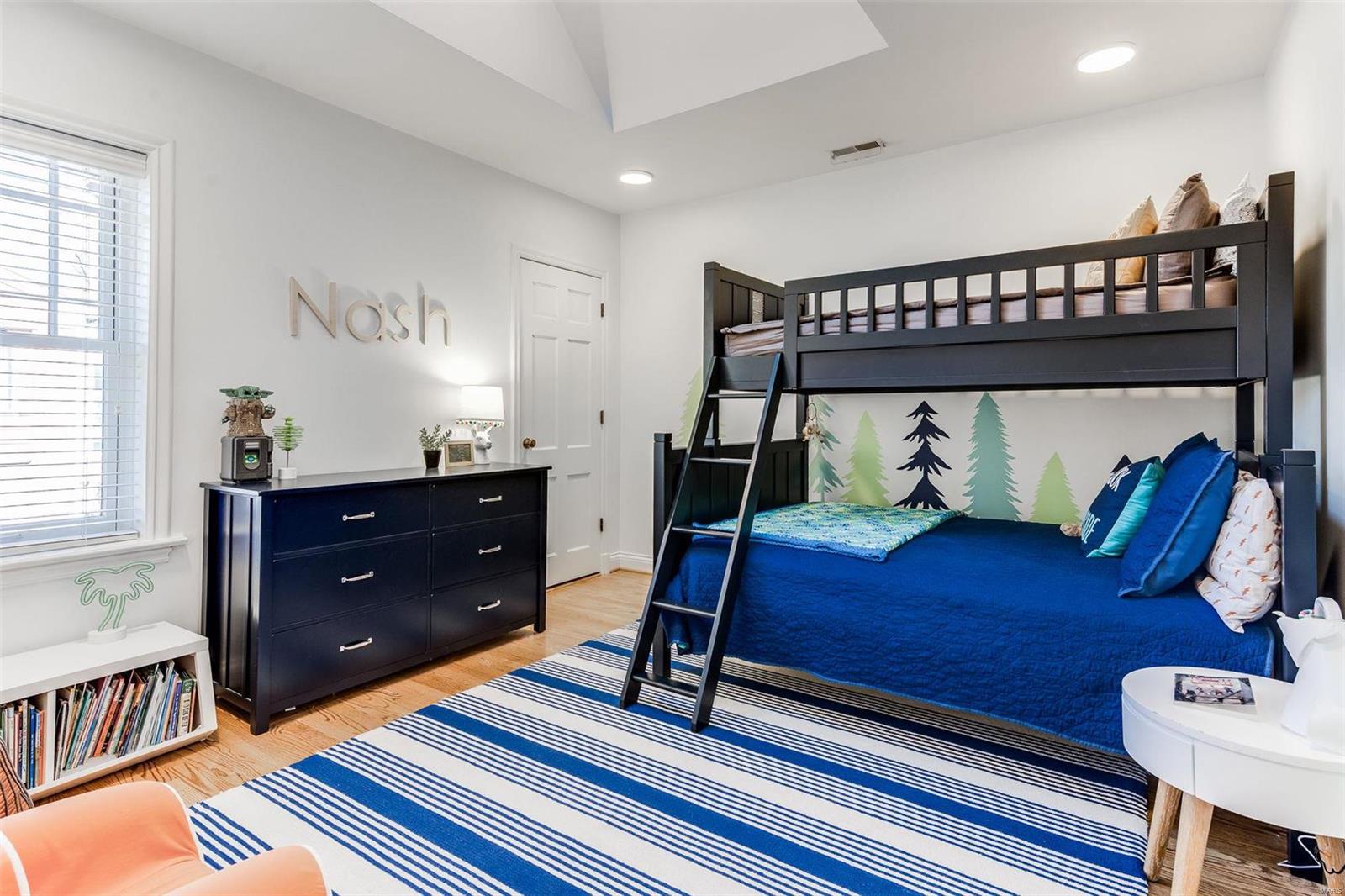 Davis Place - Residential