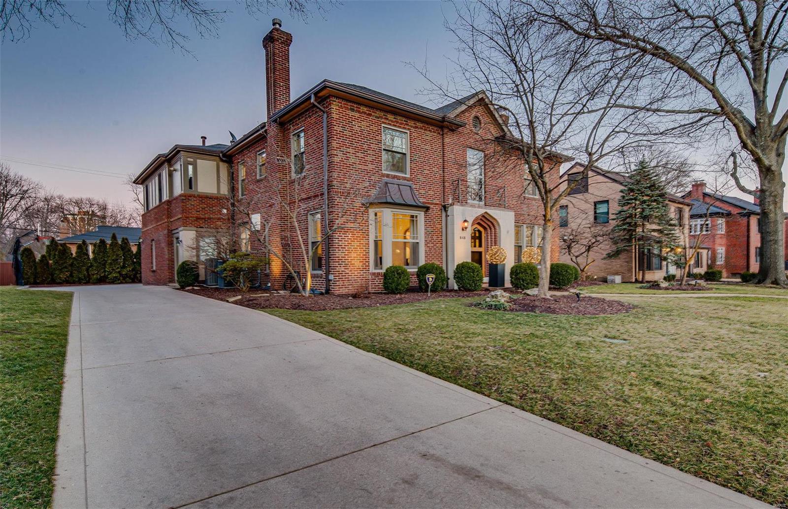 Davis Place - Residential