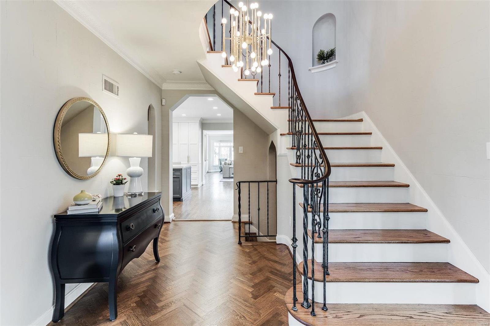 Davis Place - Residential