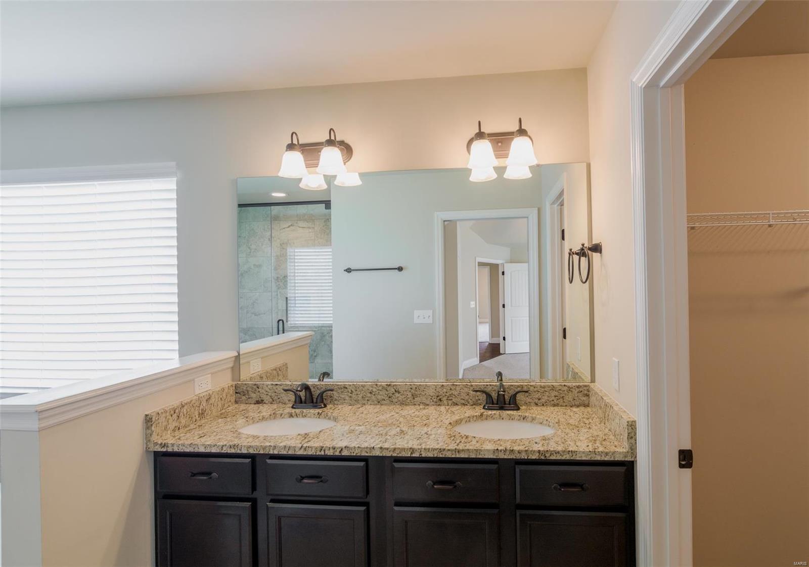 Stone Ridge Canyon #8 - Residential Lease