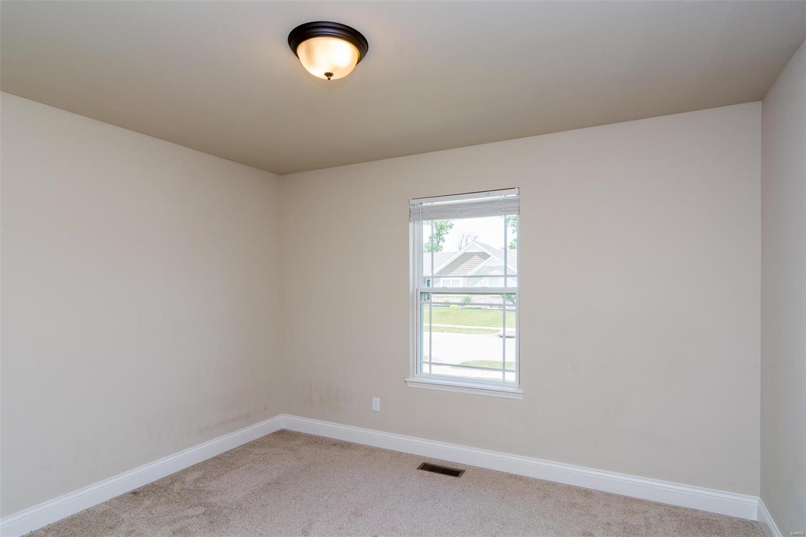 Stone Ridge Canyon #8 - Residential Lease