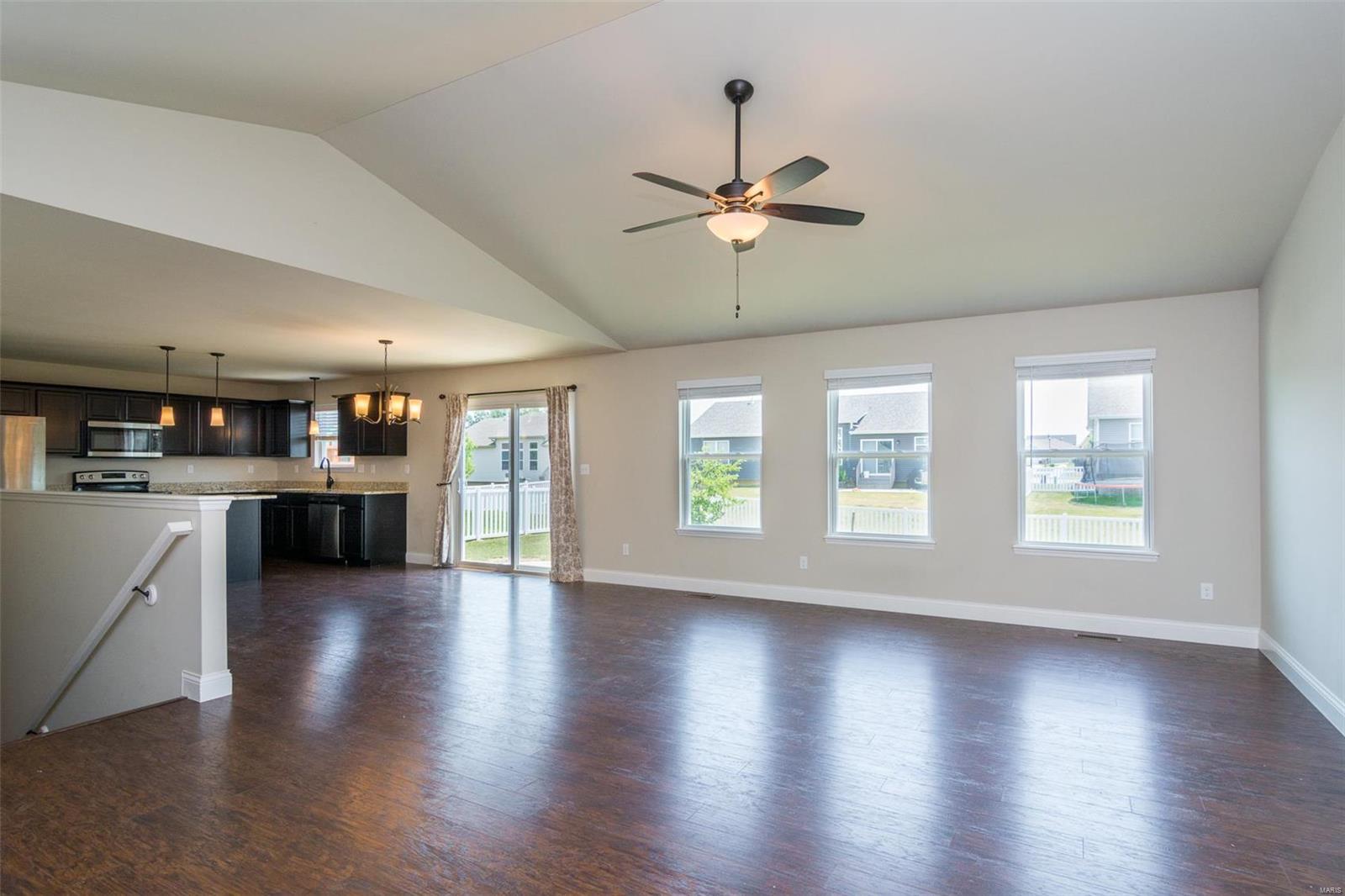 Stone Ridge Canyon #8 - Residential Lease