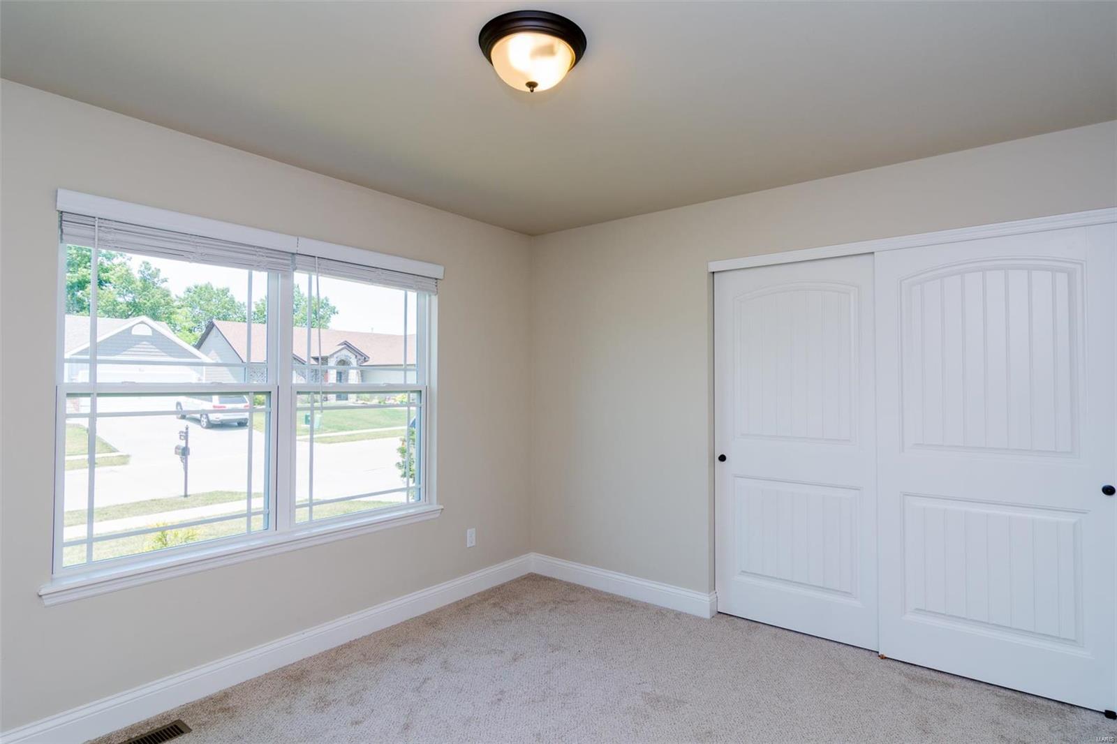 Stone Ridge Canyon #8 - Residential Lease